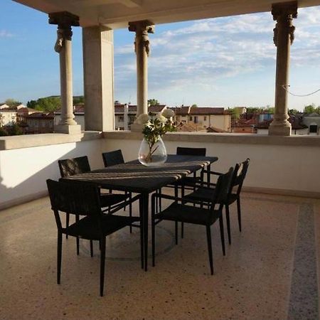 Stylish Penthouse Apartment In Venice Lido, 10 Minutes From Saint Marks Square Λίντο της Βενετίας Εξωτερικό φωτογραφία